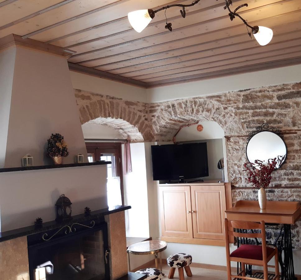 Archontiko Evridikis Hotel Víca Kültér fotó